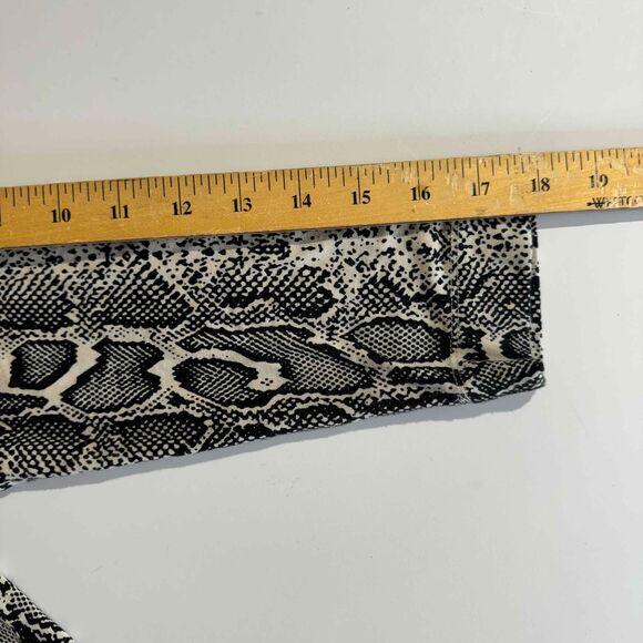 John Mark Top Snake Print Mature Asymmetric Tunic Stretchy Flowy Loose Fit Sz M - Picture 12 of 12
